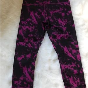Lululemon cropped pants. Size 6